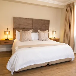 Guest house 3 On Camps Bay, Cape Town
