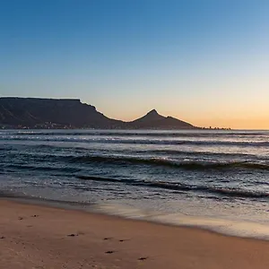 Guest house Ocean Vibes, Cape Town